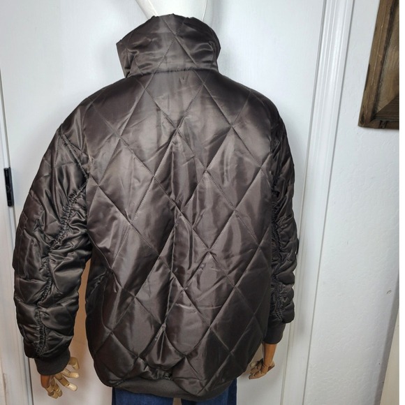 ASOS Design Brown Quilted Oversized Bomber Jacket Utility Gorpcore Size 0 - Picture 8 of 8